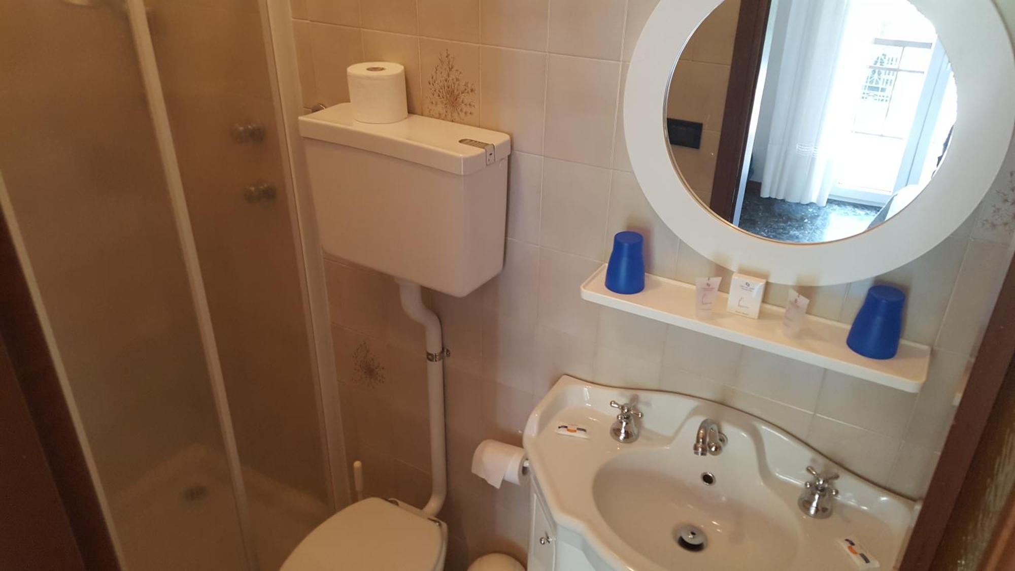 Hotel Firenze Malcesine Szoba fotó