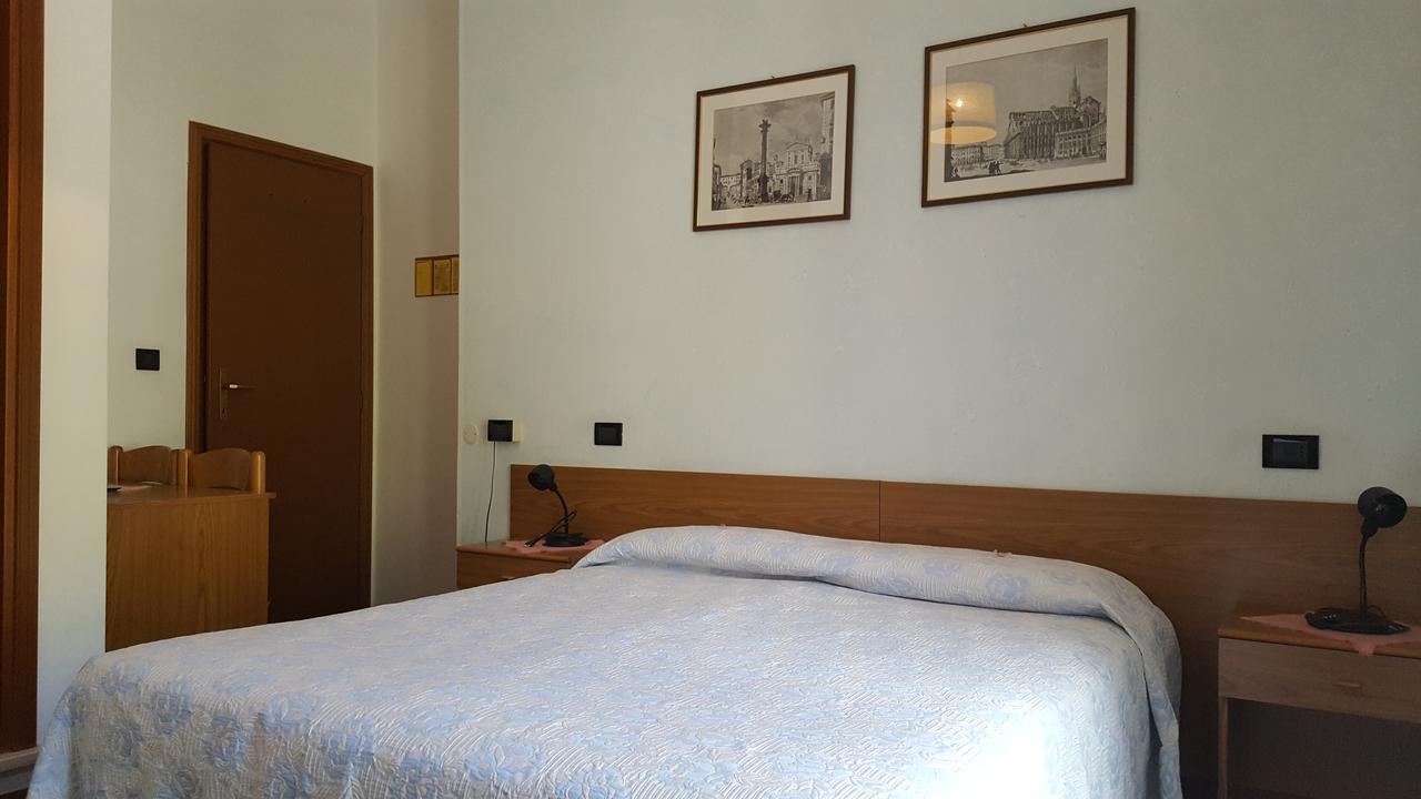 Hotel Firenze Malcesine Kültér fotó