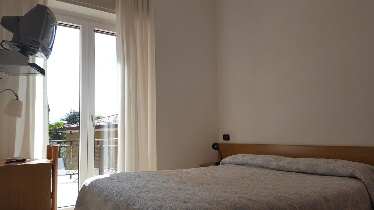 Hotel Firenze Malcesine Kültér fotó